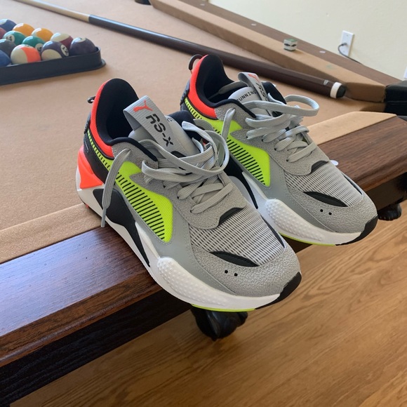 Puma - Picture 2 of 2